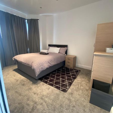 런던 Cosy House In Newham 아파트 외부 사진