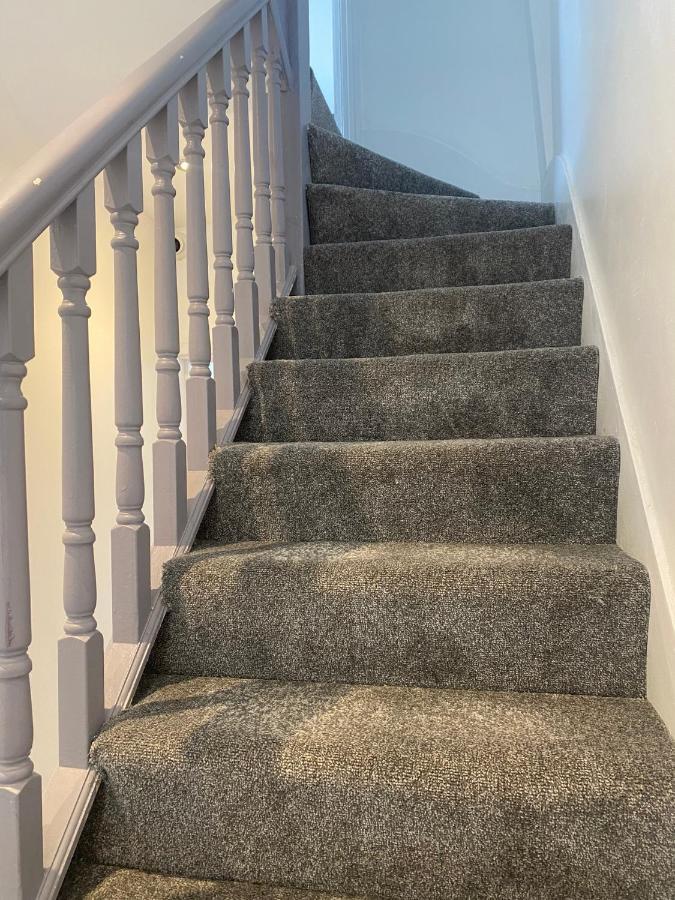 런던 Cosy House In Newham 아파트 외부 사진